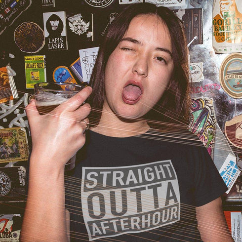 Straight Outta Afterhour T-Shirt für Frauen